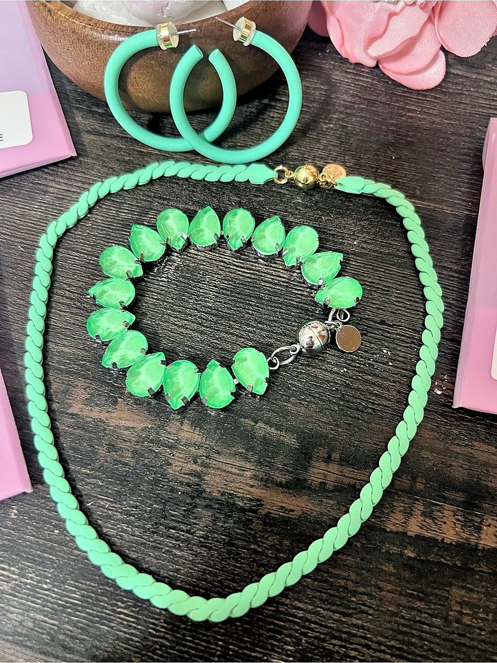 Bar Resort Collection by Alexa Rae Always More Necklace Green Necklace Set NWT